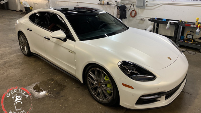 Satin Frozen Vanilla SP240